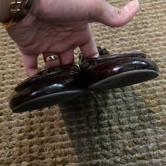 Tory Burch Reva crocs embossed patent leather flat - Picture 8 of 15